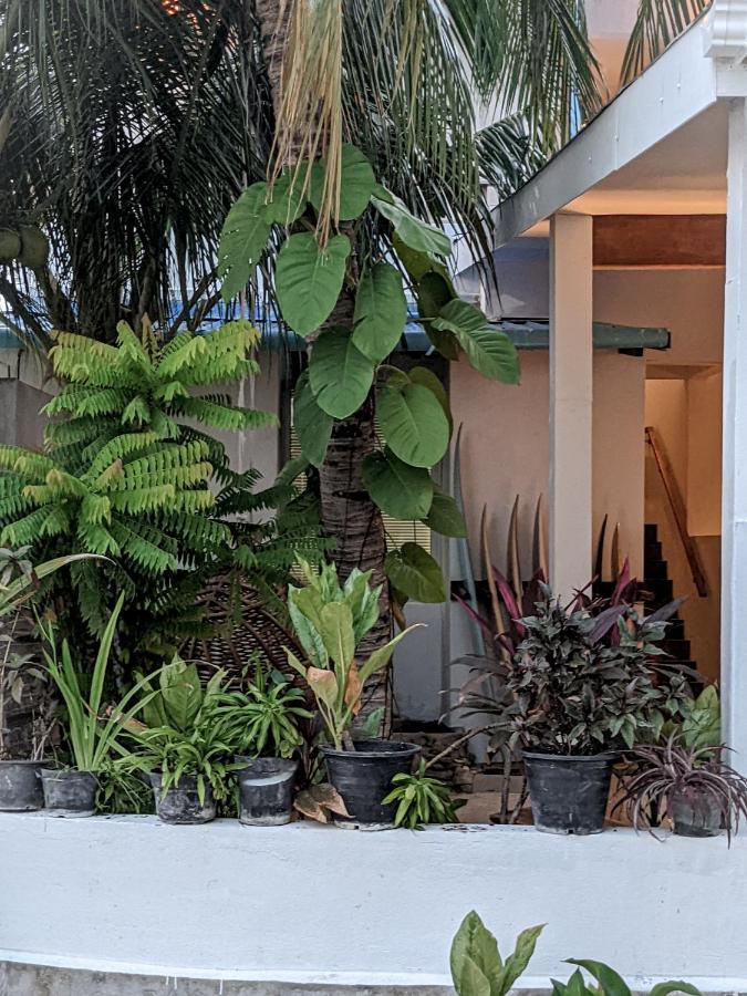 Dhoadhi Retreat Hotel Thulusdhoo Bagian luar foto