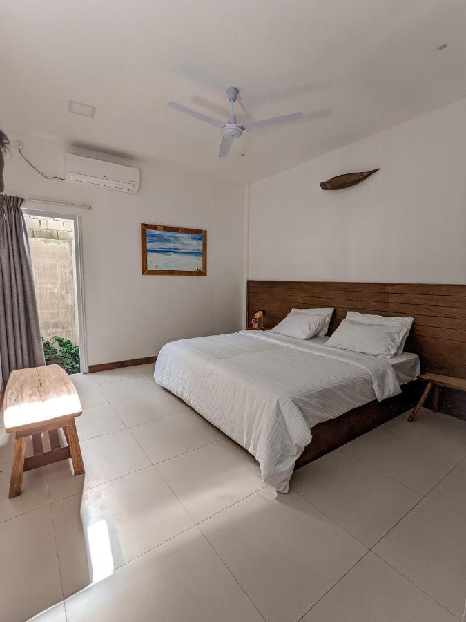 Dhoadhi Retreat Hotel Thulusdhoo Bagian luar foto