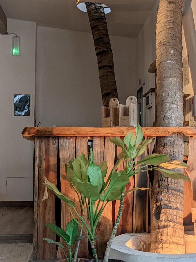 Dhoadhi Retreat Hotel Thulusdhoo Bagian luar foto