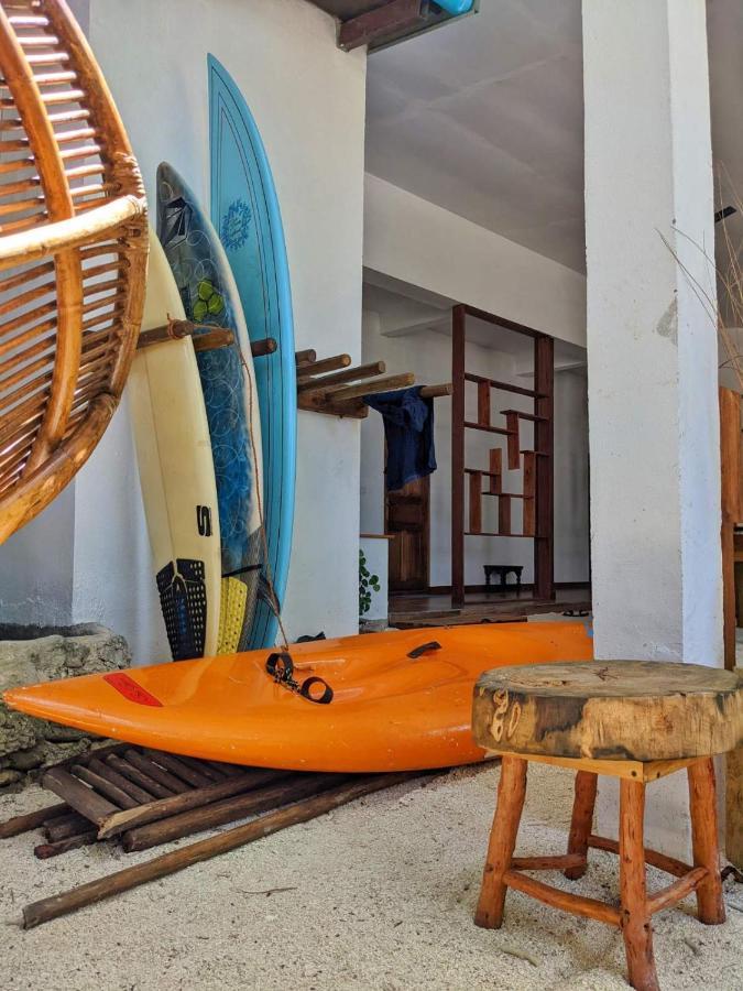 Dhoadhi Retreat Hotel Thulusdhoo Bagian luar foto